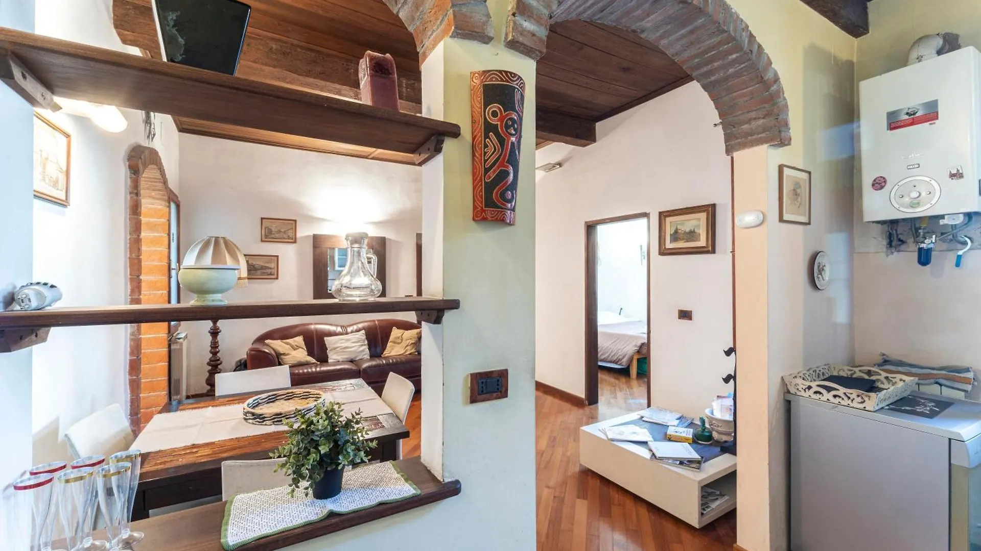 Tora Florence Apartment Guest house