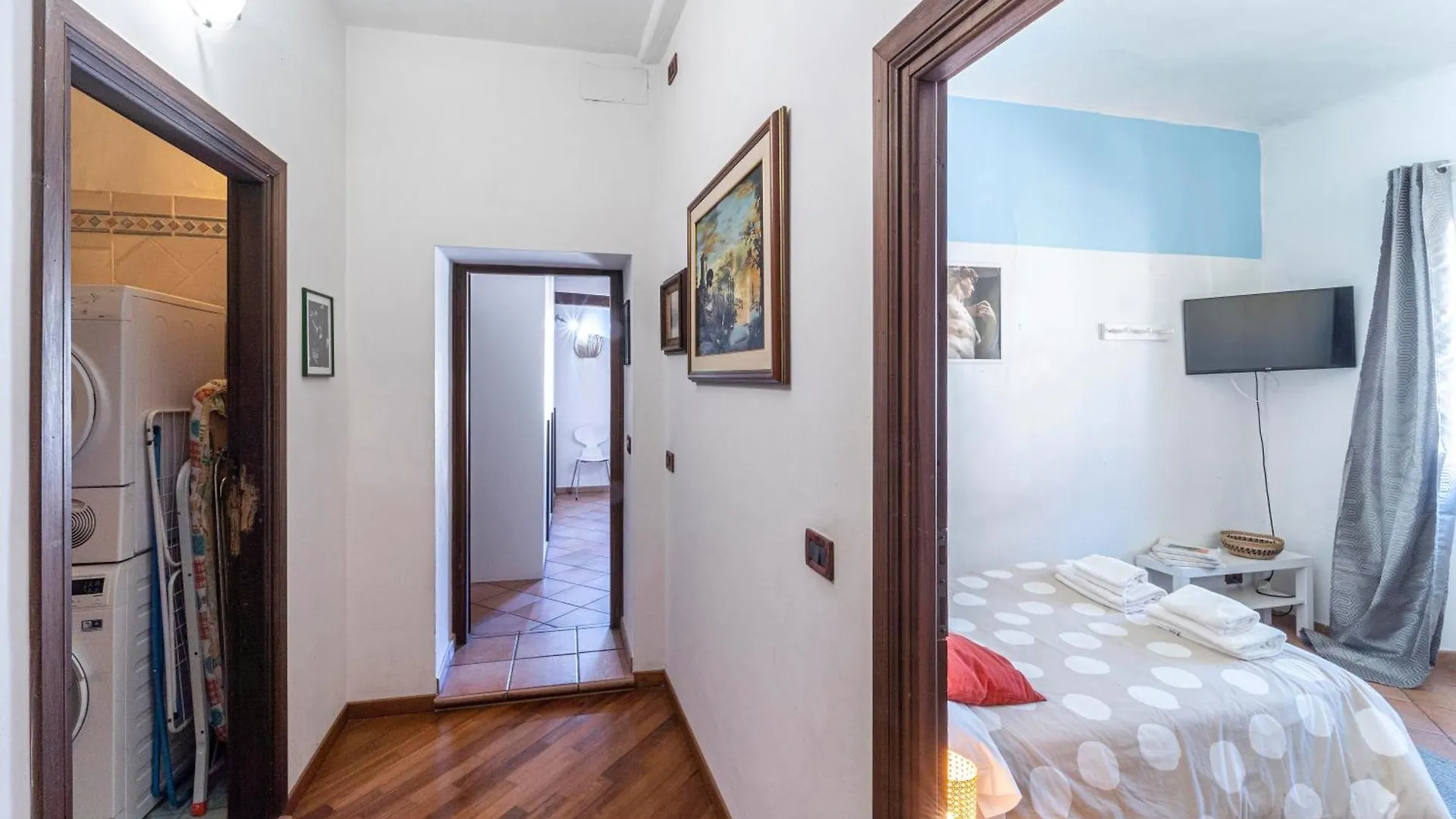 Tora Florence Apartment Guest house